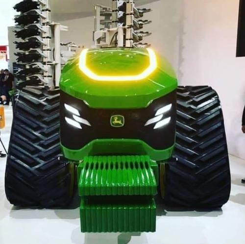 John Deere autonomous Tractor