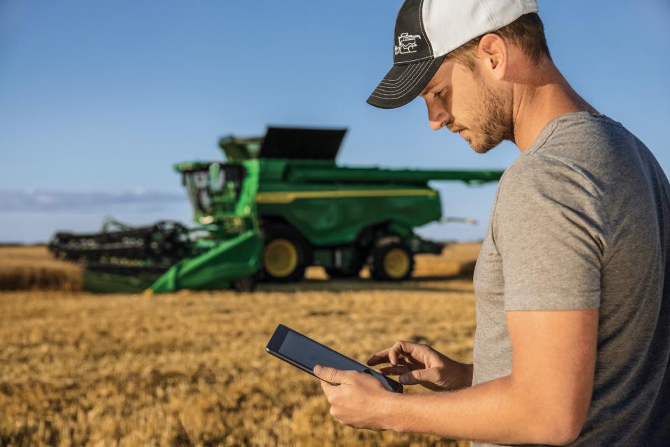 Deere Operations Center Tablet Grower