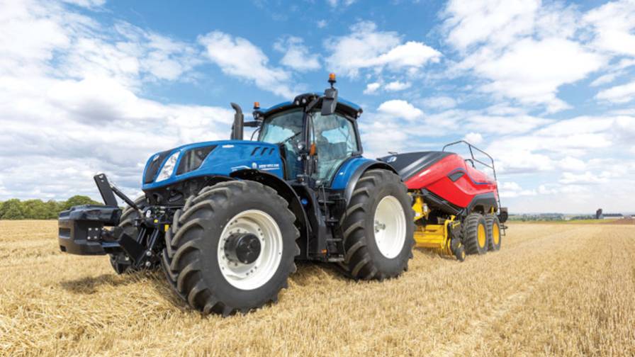 The T7 Heavy Duty series tractors join New Holland’s T8 and T9 series tractor lineup of tractors with Precision Land Management Intelligence built in.