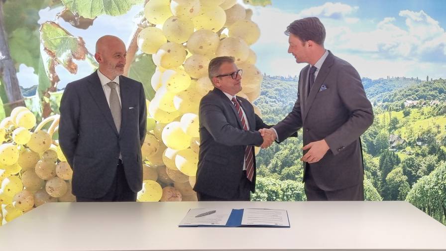 from left to right, CEMA Vice President Alessandro Malavolti, Curt Blades, AEM Senior Vice President and Jelte Wiersma, CEMA Secretary General).