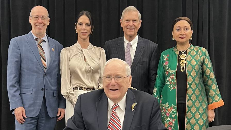 Ambassador Kenneth Quinn Honored by CAST During World Food Prize Week